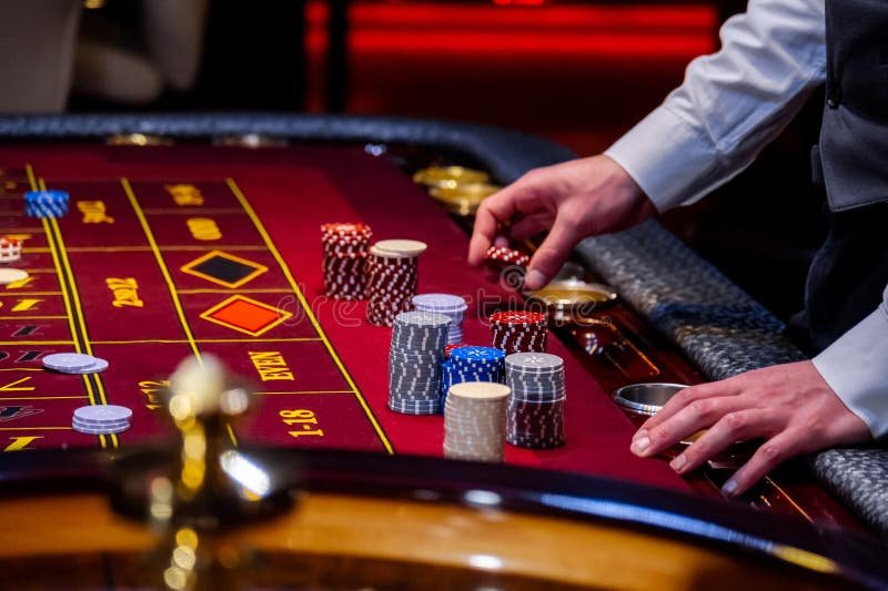 Manfaat eksklusif tier Platinum termasuk dukungan VIP dan akses prioritas